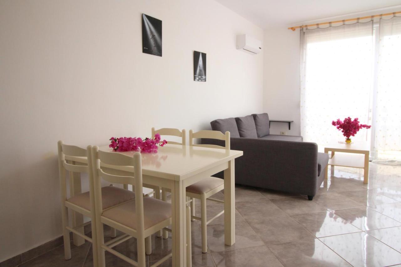 The Bay Apartments ساراندا المظهر الخارجي الصورة