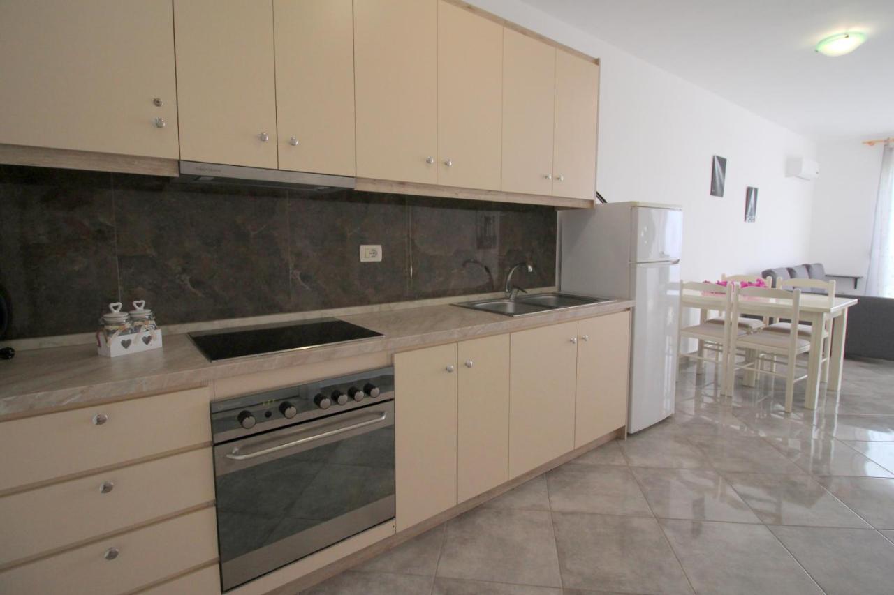 The Bay Apartments ساراندا المظهر الخارجي الصورة