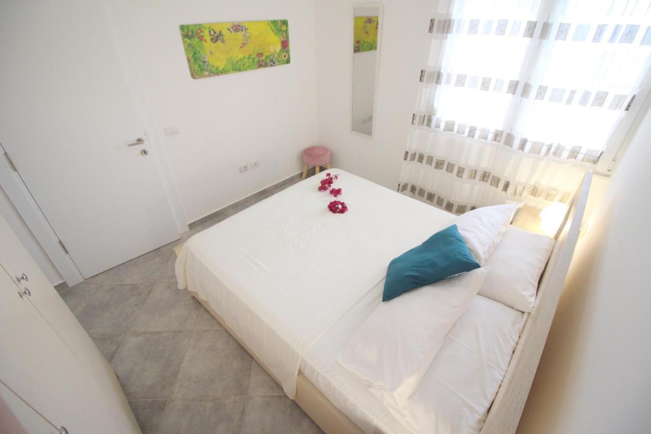 The Bay Apartments ساراندا المظهر الخارجي الصورة